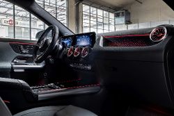 Mercedes-Benz EQA - Interior